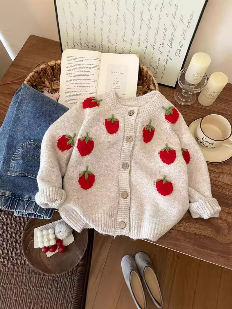 Versiunea coreeană a jachetei pentru fete, cu imprimeu de căpșuni, în stil occidental, la modă, 2024, în stil coreean._voghion.com