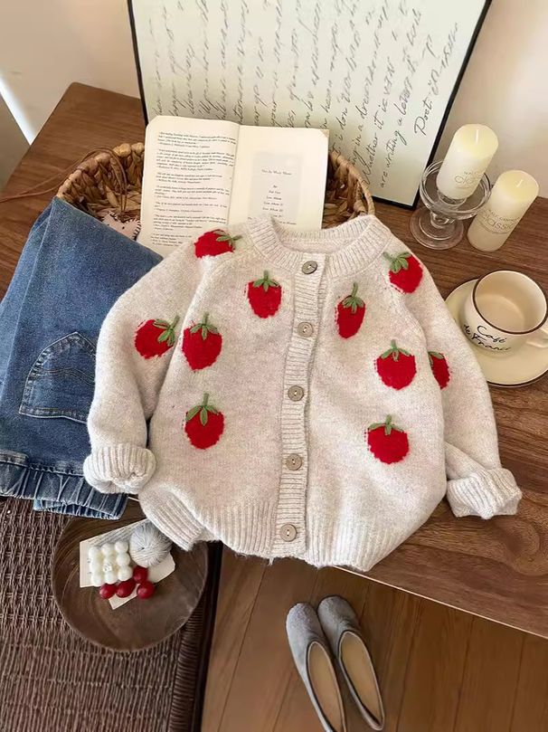 Versiunea coreeană a jachetei pentru fete, cu imprimeu de căpșuni, în stil occidental, la modă, 2024, în stil coreean._voghion.com