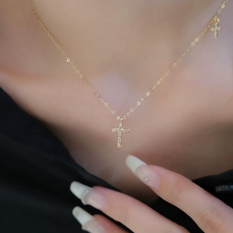 European And American Cross-Border S925 Sterling Silver 14K Gold Plated Cross Pendant Necklace With Diamonds Simple_voghion.com