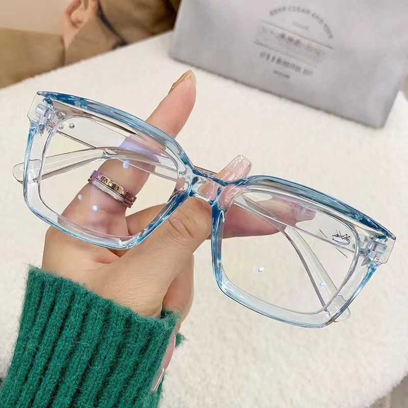 Lunettes de myopie ultra-légères et tendance, monture transparente, couleur marron froid, pour femmes, miroir plat, fin et uni, de grande valeur_voghion.com