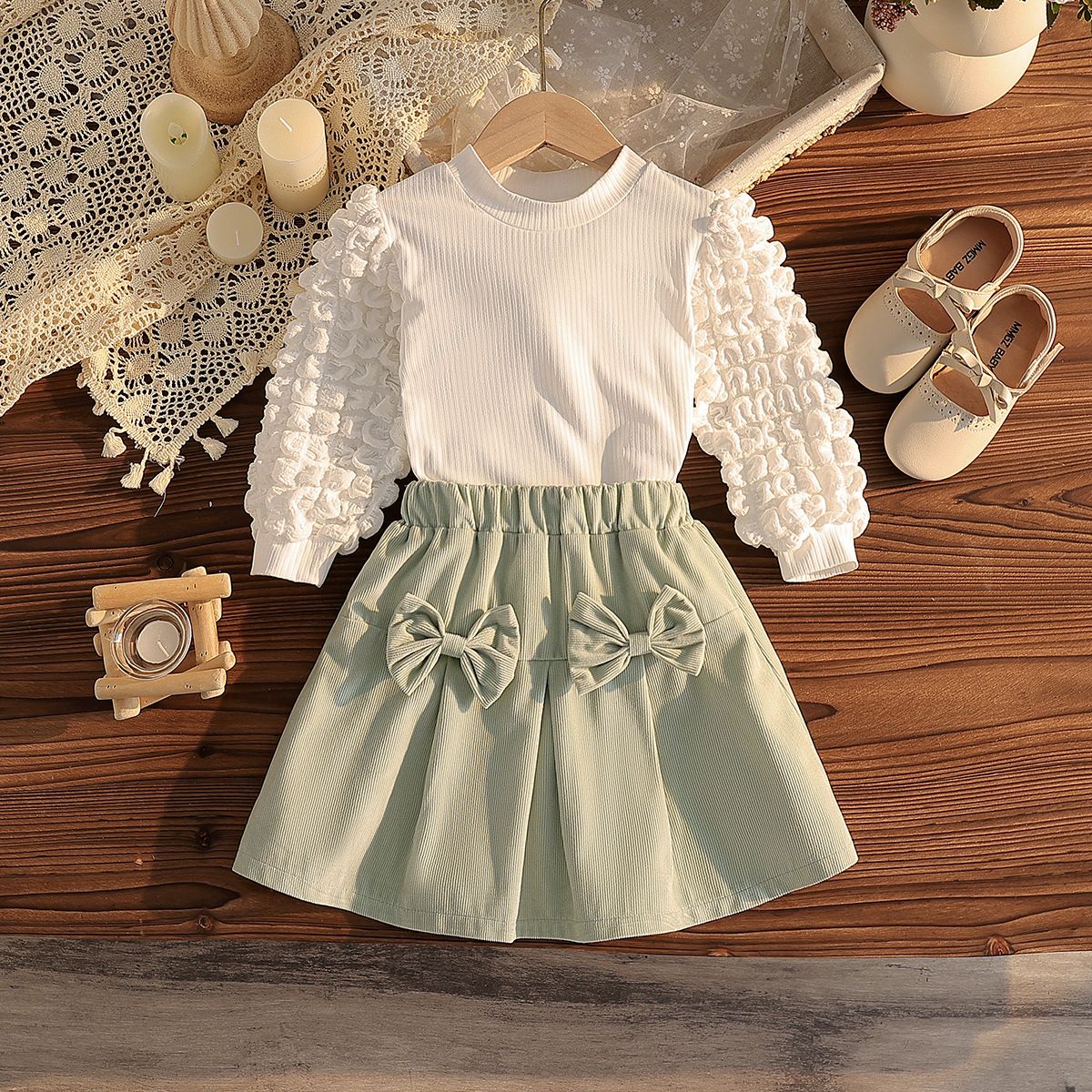 "3D-top met bubbelmouwen en A-lijn rok met strik voor meisjes - Zachte katoenen speeloutfit voor peuters (3-7 jaar)"_voghion.com