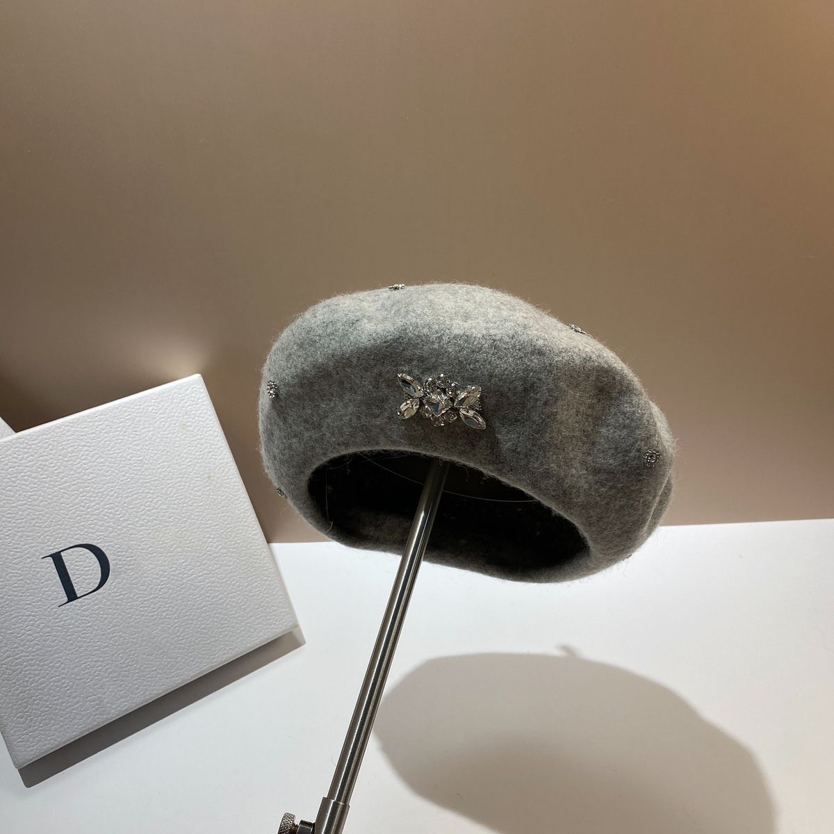 Újdonságok koreai divatos strasszos női gyapjúsvájcisapka, téli meleg sapka, francia művész festő sapka, sokoldalú hölgy lánysvájcisapkák_voghion.com