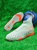 Jugend-Fußballschuhe mit langen, gebrochenen Spikes_voghion.com