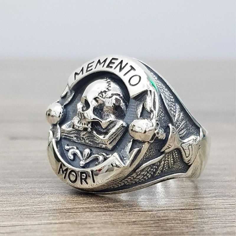 Anello unisex con testa di teschio in lega Memento Mori, venduto a prezzi accessibili, 2022_voghion.com