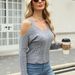 Fried Dough Twists Off Shoulder V-Ausschnitt Lockerer Herbst und Winter Langarmpullover Damen_voghion.com