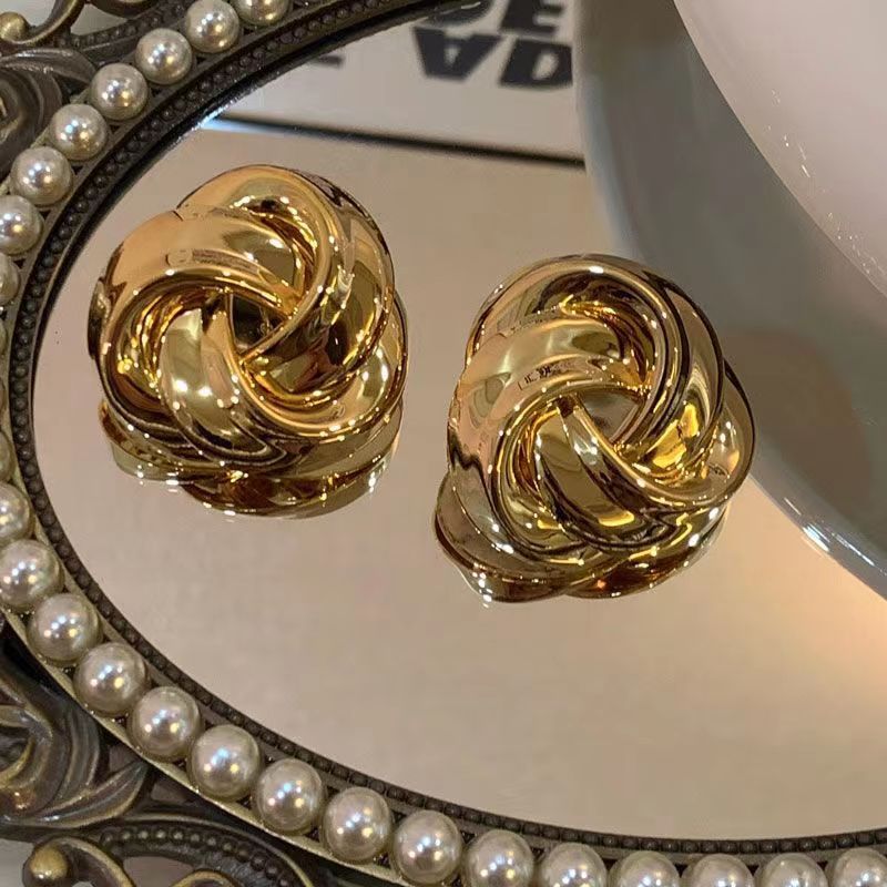 Damenohrringe Hot Girl Style High-End-Metallohrringe für Frauen, einfaches Temperament, Persönlichkeit und Atmosphäre, Ohrstecker_voghion.com