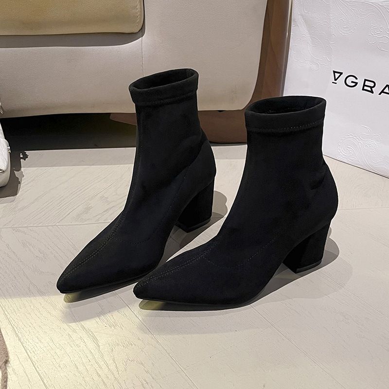 2025 Fall/Winter New Minimalist Suede Ankle Boots Chunky Heel Pointed Toe Women's Boots_voghion.com