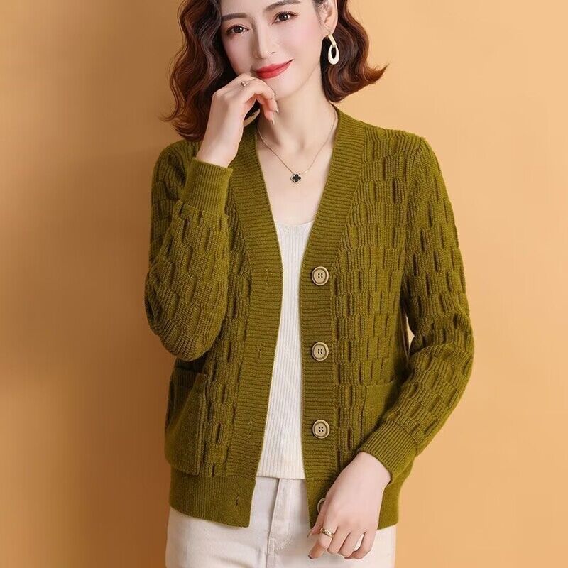 【 Cashmere Family 】 V-neck wool cardigan jacket, women's checkered temperament, mother's knitted outer layer sweater,_voghion.com