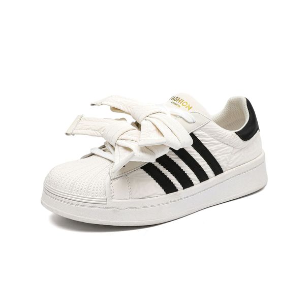 Clover Shell Head Classic Board Women's 2025 Spring White Low Cut Versatile Sports And Leisure Shoes_voghion.com