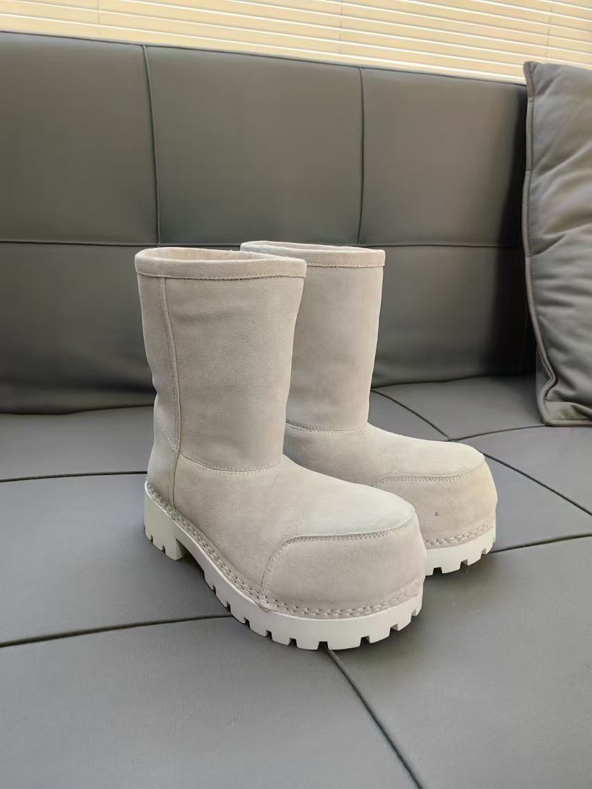 2025 Nieuwe effen leren hoge hak bontlaarzen sneeuwlaarzen grote kop dikke zool modieuze winter sneeuwlaarzen_voghion.com