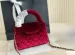 Borsa da donna con tracolla piccola Veet rossa, semicircolare, con manico superiore, finiture dorate, catena intrecciata a reticolo, tracolla morbida_voghion.com