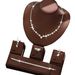 Ensemble de bijoux pour femmes, mode exquise, vente chaude, collier à griffes, boucles d'oreilles, bracelet, bague, ensemble quatre pièces, chaîne de clavicule entièrement en diamant, robe de soirée_voghion.com