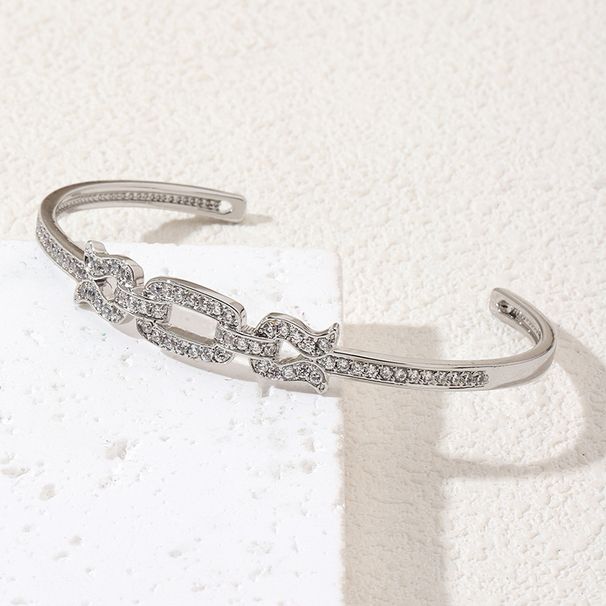 Bracelet jonc ouvert géométrique pour femme avec pierres de zircon irrégulières, design minimaliste tendance pour un usage quotidien_voghion.com