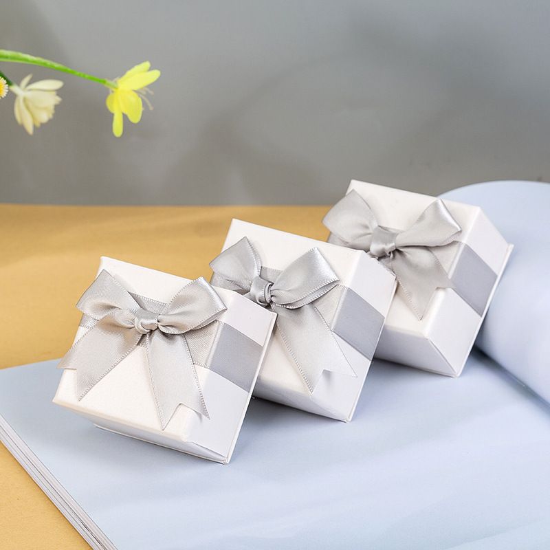 Orecchini a clip in osso con fibbia rotonda in rame, set da tre pezzi, temperamento di alta qualità, abbinabili, squisiti orecchini_voghion.com