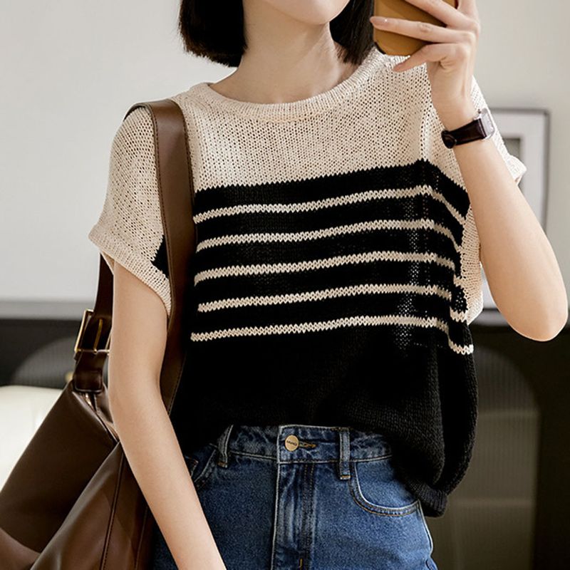 ZYN662900MG Bliss gestreifter Strickpullover mit voller Textur ~ Strukturierte, farblich blockierte Weste mit Rundhalsausschnitt, lockere Passform 2024_voghion.com