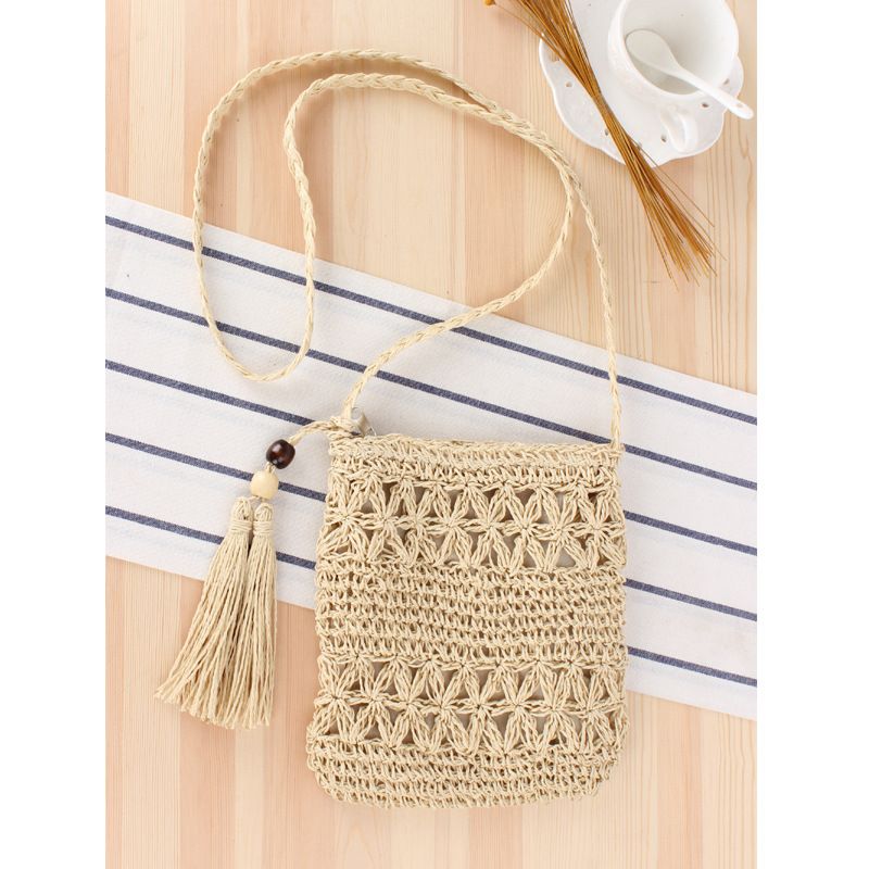 Damentaschen Eine einfache Umhängetasche mit hohler Quaste, gewebte Tasche aus Papierseil, handgewebte Umhängetasche, Strandtasche für den Sommerurlaub_voghion.com