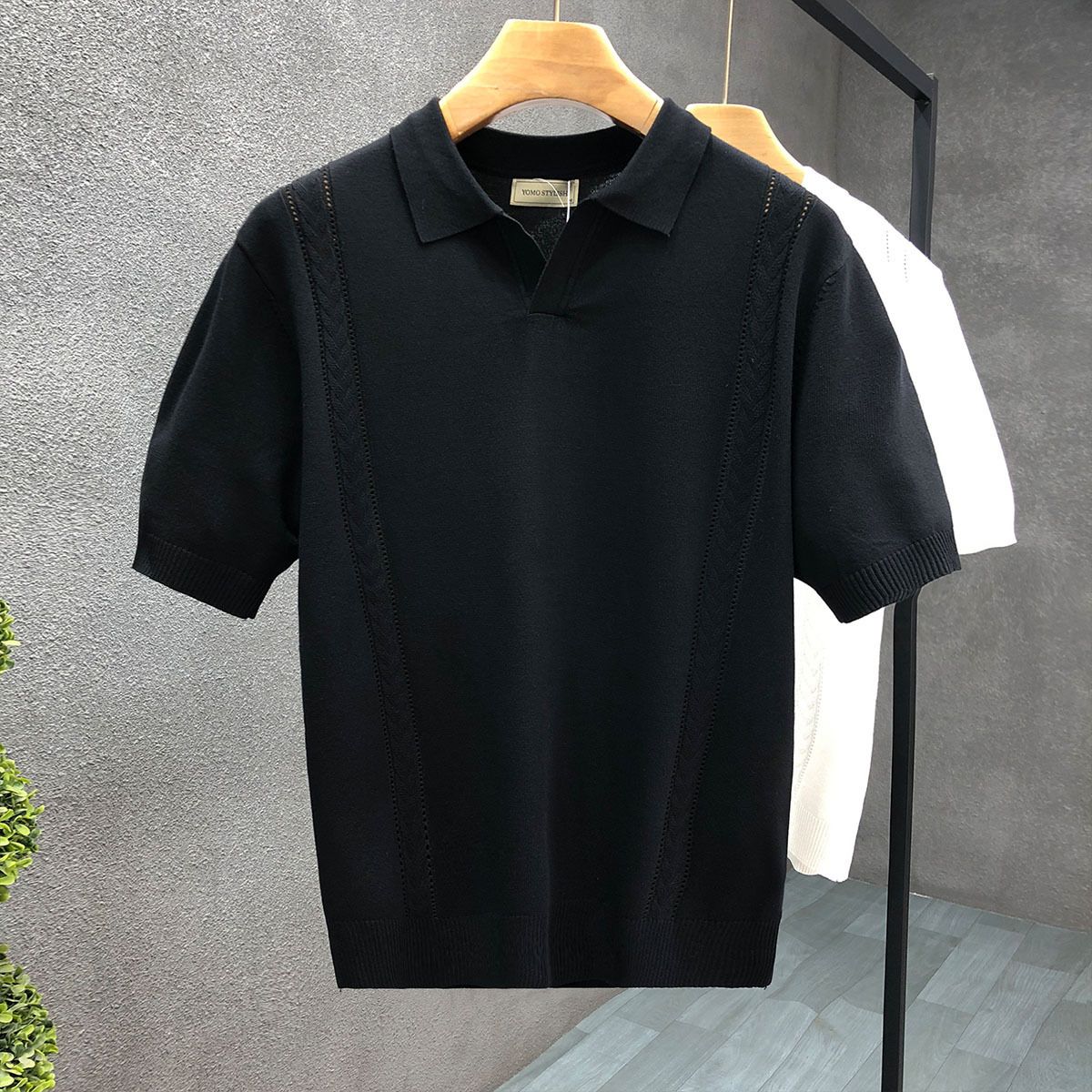 Herrenbekleidung Leichter Luxus-Revers-Kurzarmpullover Sommer Dünner Halbarm-Strickpullover Neues Herren-Eisseidenoberteil_voghion.com