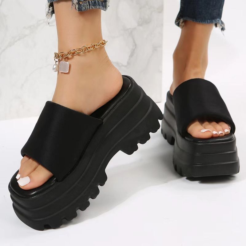 Buitenlandse Handel Dikke Zolen Sandalen Vrouwen 2023 Zomer Nieuwe Mode Muffin Met Dikke Zolen Grote Maat Woord Sandalen en Slippers Vrouwen_voghion.com