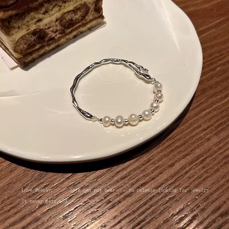 Irregular Branch Splicing Pearl For Women 2023 New Niche Design High-end Minimalist Style Half Bracelet_voghion.com