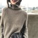 Oversize-Pullover mit hohem Kragen im koreanischen Stil – Grobstrickpullover für Damen aus Acrylmischung (Grau/Schwarz/Taupe/Braun/Beige)_voghion.com
