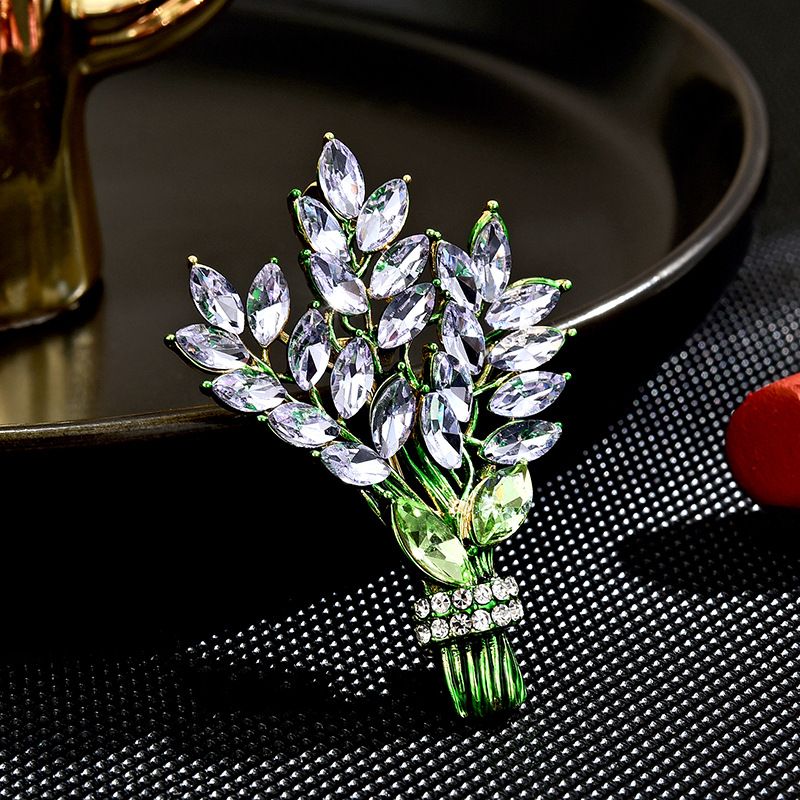 French style countryside style, rustic purple lavender brooch, high-end bouquet, niche chest flower brooch accessory_voghion.com