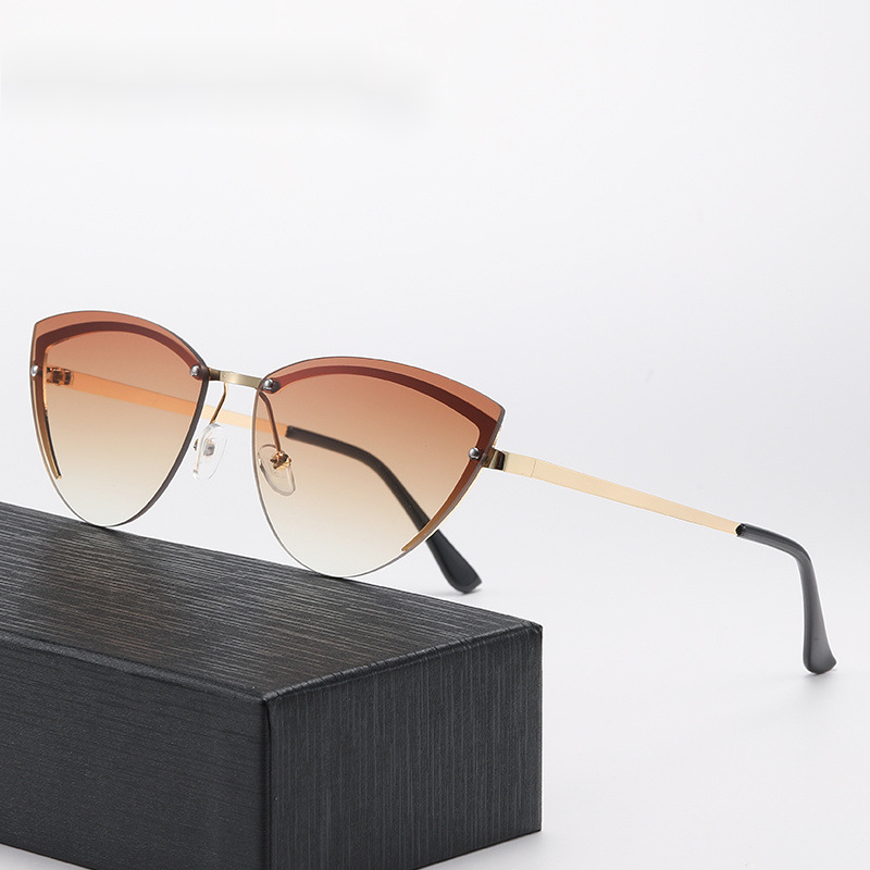 Europe and the United States trend female fashion gradient color sunglasses fashion metal sunglasses_voghion.com