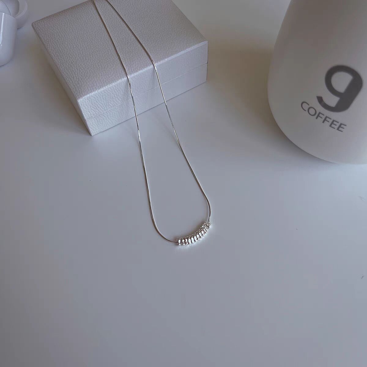 Sterling Necklace Niche Simple Broken Silver Minimalist Clavicle Chain Personality Versatile Korean Version Light Luxury_voghion.com