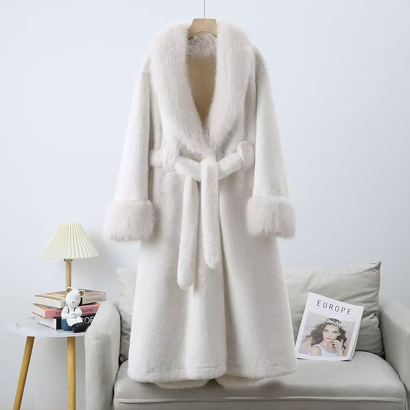Cappotto lungo invernale di lusso da donna con collo in pelliccia sintetica, giacca imbottita calda e spessa oversize, capospalla lungo fino al ginocchio con design patchwork_voghion.com