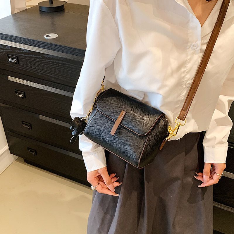 Kleine Tasche 2023 Neue Damentasche Mode High-End One-Shoulder Messenger Unterarmtasche Nischen-All-Match-Licht-Luxus-Shell-Tasche_voghion.com