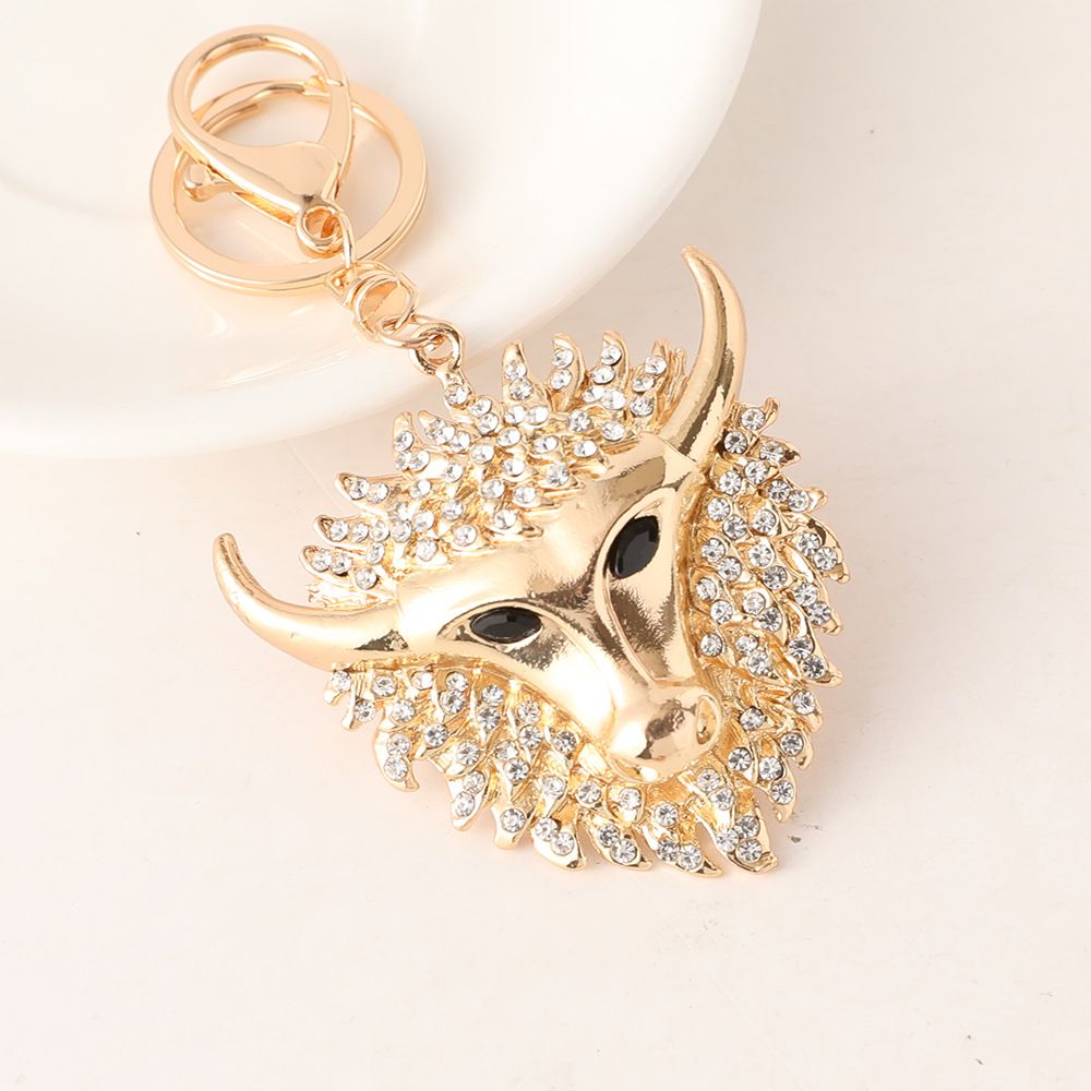 Diamond-encrusted Bull Head Alloy Keychain Animal Bag Accessories Key Chain Ring Pendant Small Gift_voghion.com