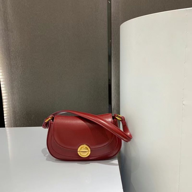 Niche Design Saddle 2024 Herbst Winter Neue vielseitige High-End-Umhängetasche mit einer Schulter für Damen_voghion.com