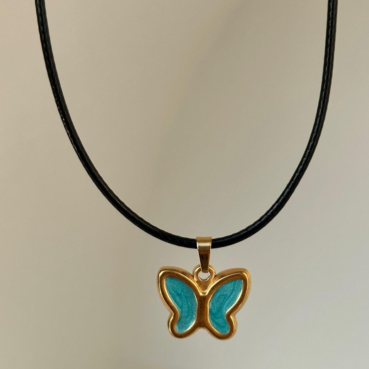 Collana con opale a farfalla, in acciaio inossidabile, alla moda, a strati, per donna, elegante ciondolo con pietra preziosa rosa e blu, accessorio boho chic_voghion.com