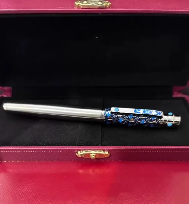 all'ingrosso La penna a sfera è fornita con la sua scatola originale._voghion.com