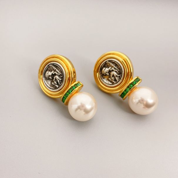 Boucles d'oreilles en relief de style niche français incrustées de perles, boucles d'oreilles de tempérament personnalisées, boucles d'oreilles haut de gamme pour femmes_voghion.com