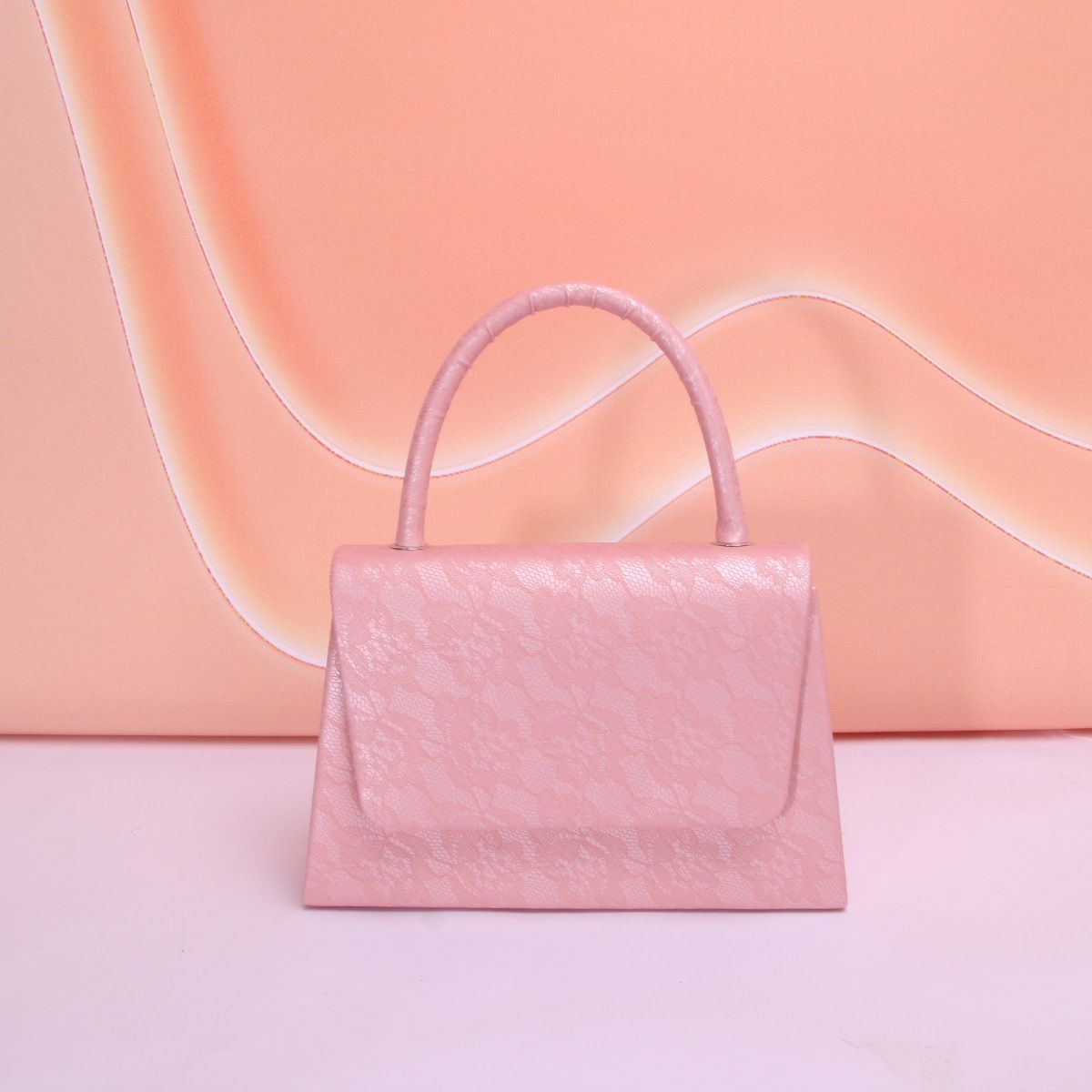 Trend Lace Handbags Are Simple But Not Simple, Exquisite Lace Wrapped Sexy Charm Evening Bag_voghion.com