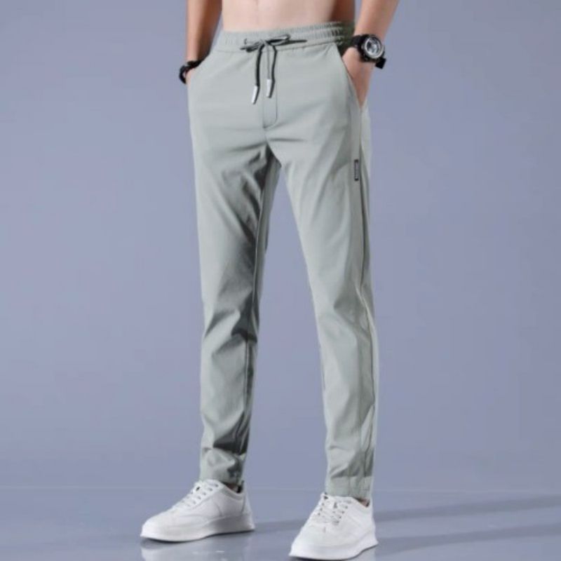 2025, Sommer, Schlanke Neue Koreanische Version, Übergröße, Trendige Gerade Röhre, Leichte Business-Eisseide-Freizeithose Für Männer, Slim-Fit-Hose_voghion.com