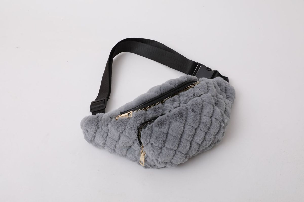 Velvet Crossbody Waist Bag For Women – Stylish & Soft Fluffy Chest Pack With Zipper Pocket, Lightweight & Versatile For Travel (Multiple Colors)_voghion.com