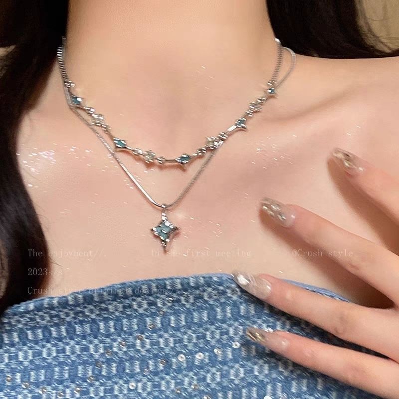 Collana elegante alla moda con doppio strato di zirconi blu a stella a quattro punte, design di nicchia per l'estate, accessori di alta gamma_voghion.com