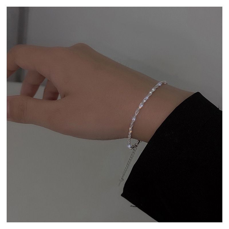 Gypsophila Sparkling Necklace For Women Italian Collarbone Simple Shiny Plain Chain Stackable Design_voghion.com