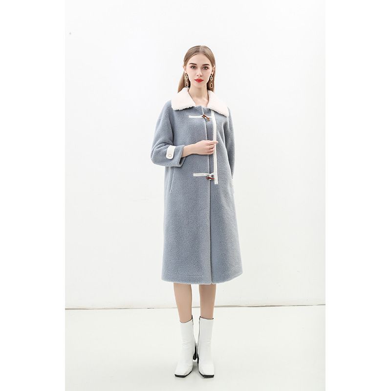 Damen-Winterfell-Trenchcoat und Damen-Nerz-Plüschschal_voghion.com