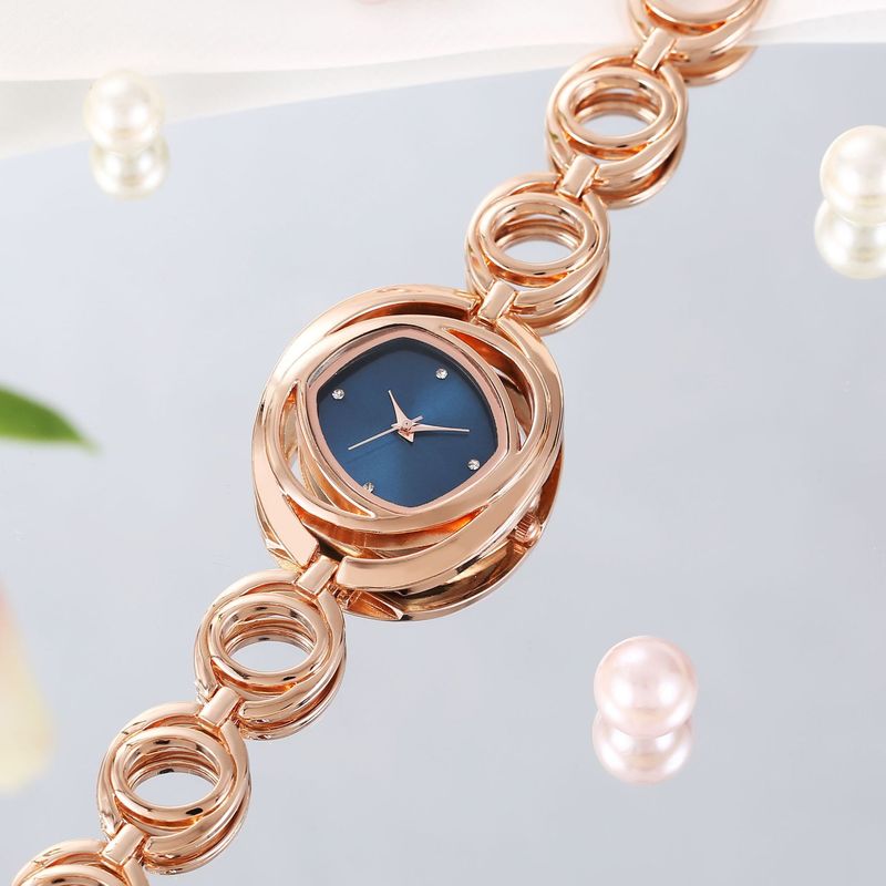Women's Watches Women's Quartz Watch Hollow Floral Dial Rhinestone Bracelet Watch Light Luxury Waterproof Women's Watch_voghion.com