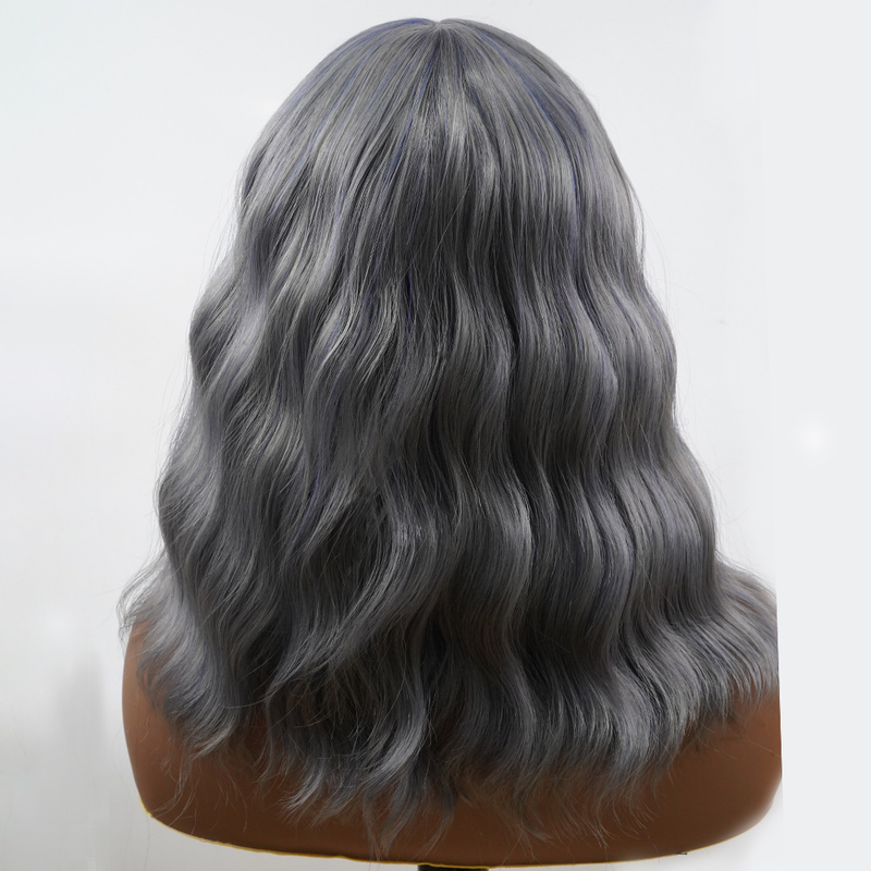 Großhandel mit Chemiefaserperücken für Damen, Mittelscheitelmechanismus, Pony, Meerwasserwellen, kurzes lockiges Haar, blaugraue Wellen_voghion.com