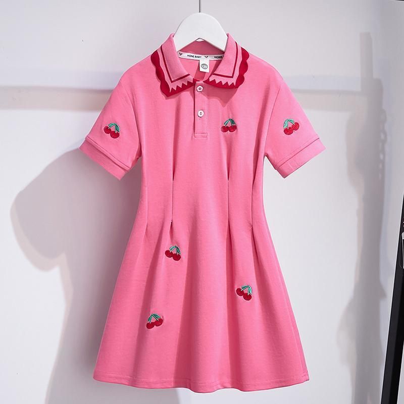 Roupas infantis Meninas vestido bonito 2024 verão novo estilo para crianças de médio e grande porte elegante cereja lapela manga curta princesa vestido tendência_voghion.com