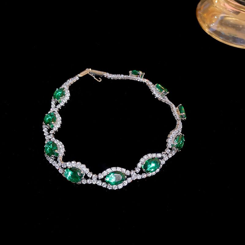 Emerald Green Diamond-Studded Clasp Niche Design Bracelet Light Luxury High-End Sense Temperament Jewelry For Women_voghion.com