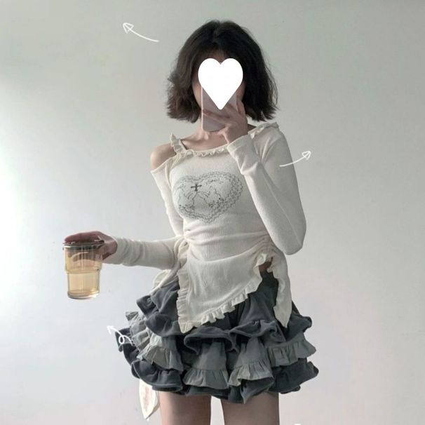 Winterkleid im süß-würzigen Stil, zweiteiliges Set, weibliche Atmosphäre, Oberteil mit hoher Taille, bauschiger Kuchenrock_voghion.com