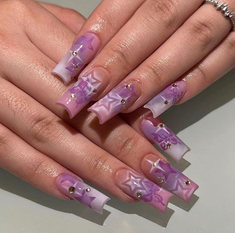 24 stuks lange vierkante nagels set druk op nagels draagbaar ster- en vlinderpatroon ontwerp kunstnagels volledige dekking f_voghion.com