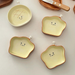 Piatto piccolo in ceramica con testa di pane, simpatico cartone animato, con sapore creativo, per spuntini casalinghi, con salsa di condimento colorata sotto smalto._voghion.com