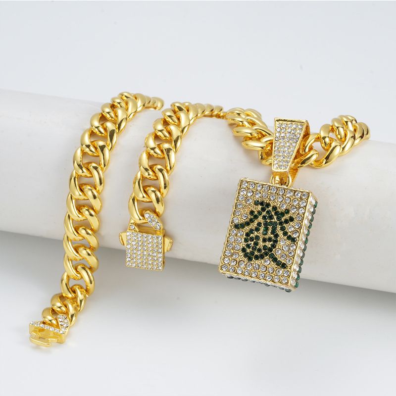 Nationaler Trend: Mahjong-Anhänger sind beliebt, kubanische Ketten sind für Männer und Frauen gleich. Nischen-Accessoires im Hip-Hop-Stil_voghion.com