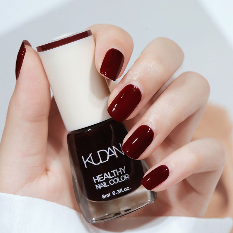 New Nail Polish for Summer with Fine Flash and Bright Effect_voghion.com