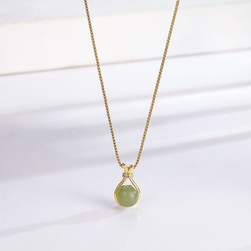 Einfaches Temperament imitiert Hotan Jade Titan Stahl Halskette, Damen Luxus, High Level Sense, Net Red Fashion,_voghion.com